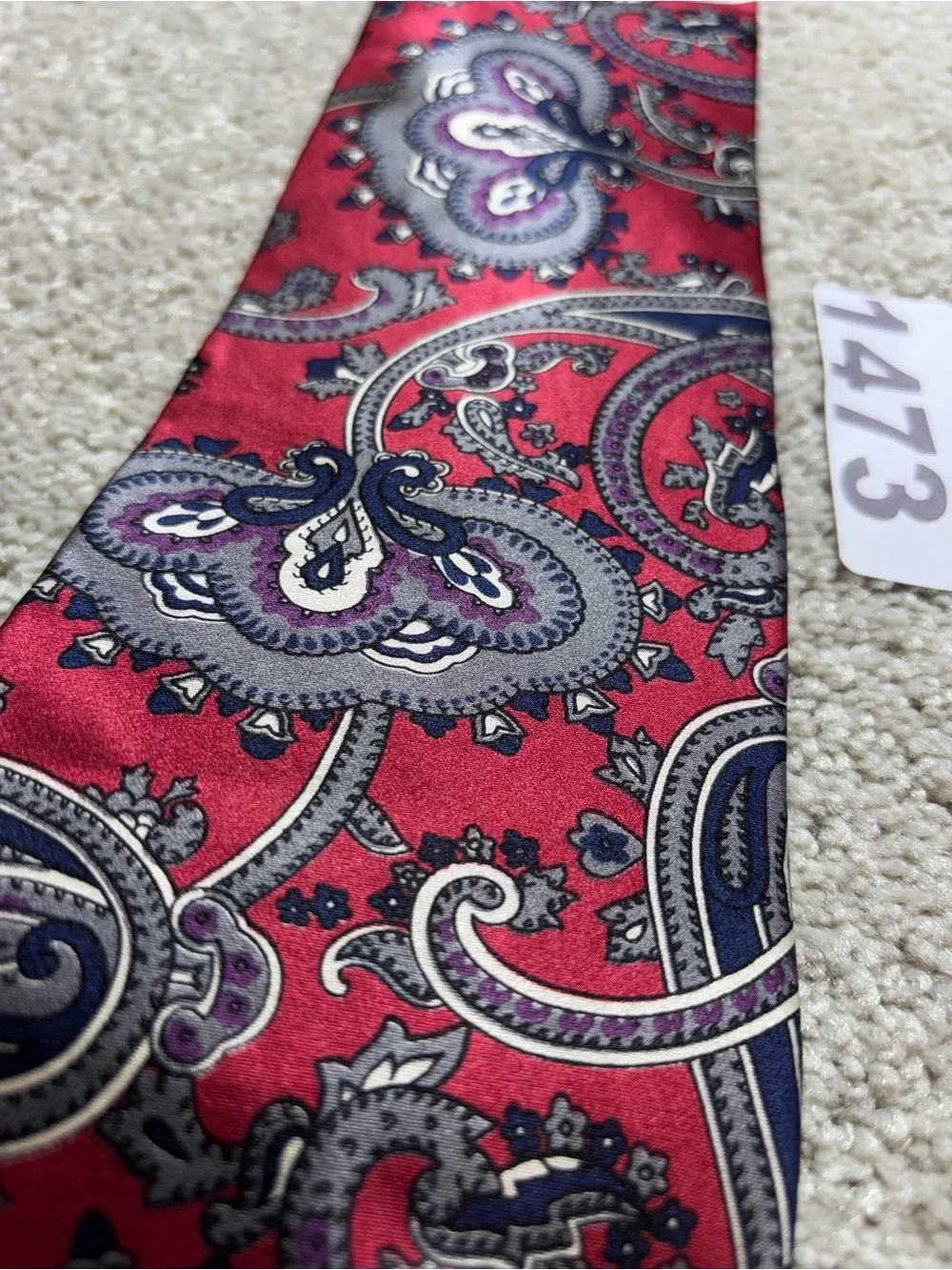 Oscar de la Renta Mens Neck Tie Paisley 100% Silk Couture Collection Floral